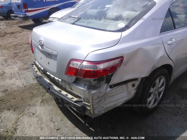 4T1BE46K47U649681 - 2007 TOYOTA CAMRY NEW GENERAT CE/LE/XLE/SE SILVER photo 6