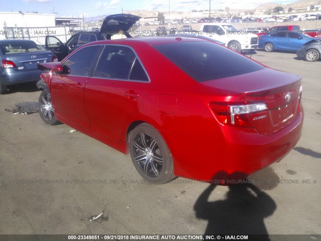 4T1BF1FK8CU503693 - 2012 TOYOTA CAMRY SE/LE/XLE 红色 照片 3