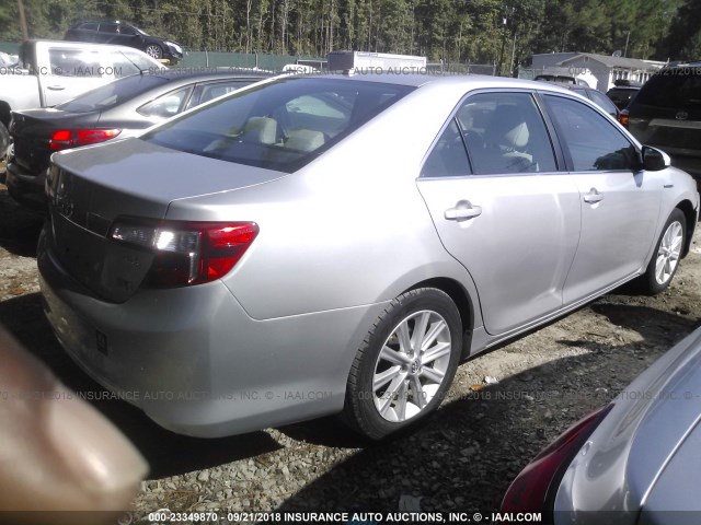 4T1BD1FK8CU061567 - 2012 TOYOTA CAMRY HYBRID/LE/XLE SILVER photo 4