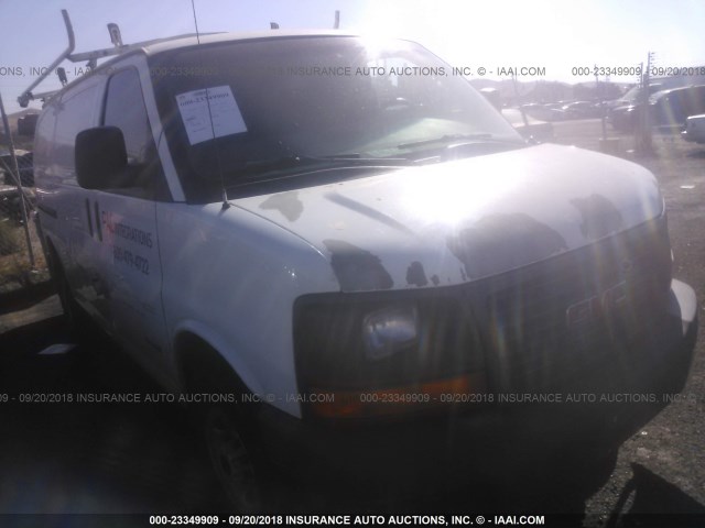 1GTGG25V841244554 - 2004 GMC SAVANA G2500 WHITE photo 1