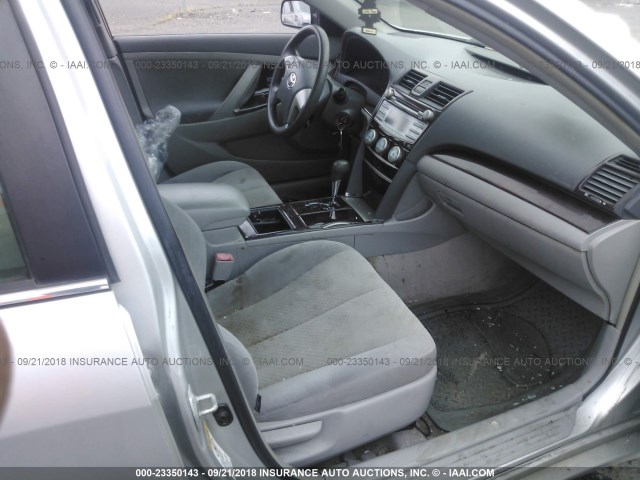 4T1BE46K59U302699 - 2009 TOYOTA CAMRY SE/LE/XLE 灰色 照片 5