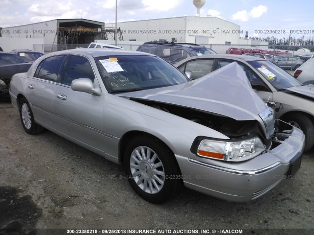 1LNHM82W05Y613456 - 2005 LINCOLN TOWN CAR SIGNATURE LIMITED SILVER photo 1