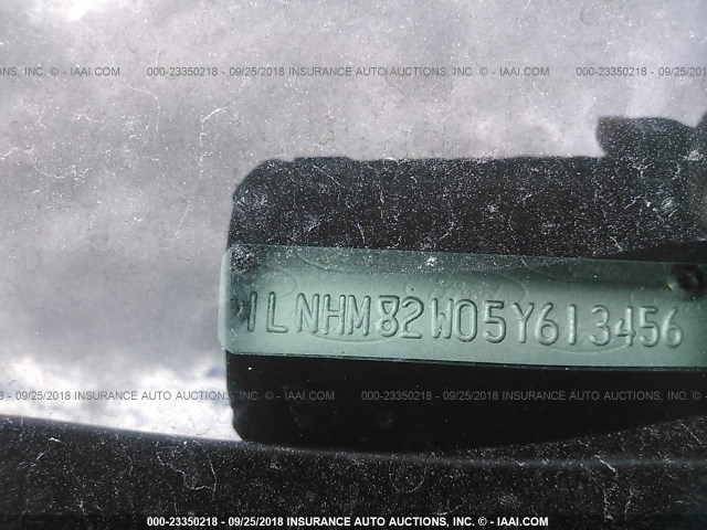 1LNHM82W05Y613456 - 2005 LINCOLN TOWN CAR SIGNATURE LIMITED SILVER photo 9