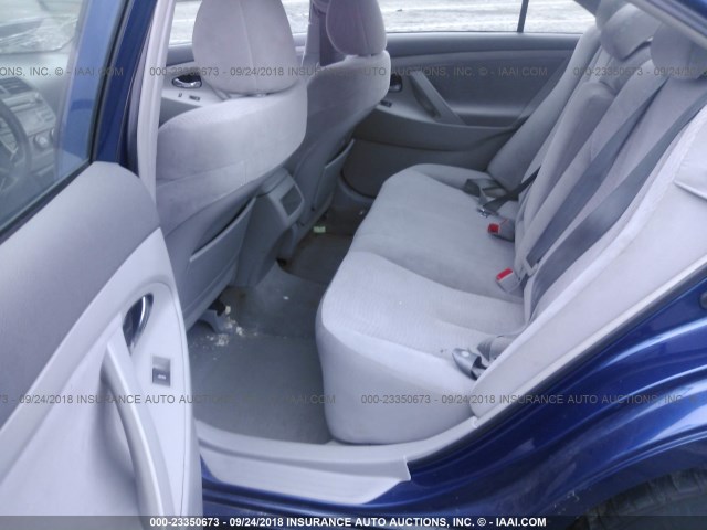 4T1BF3EK4AU553274 - 2010 TOYOTA CAMRY SE/LE/XLE ლურჯი ფოტო 8