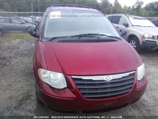 2A4GP54L86R852732 - 2006 CHRYSLER TOWN & COUNTRY TOURING RED photo 6