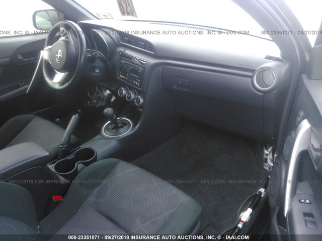 JTKJF5C79D3060896 - 2013 TOYOTA SCION TC 黑色 照片 5
