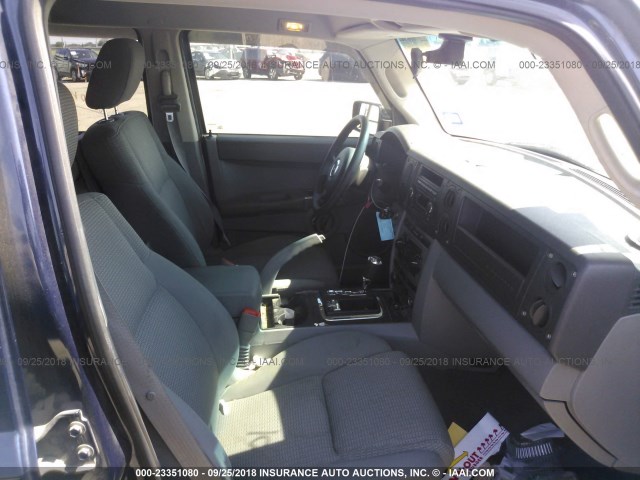 1J8HG48N46C127484 - 2006 JEEP COMMANDER Tünd mavi foto 5