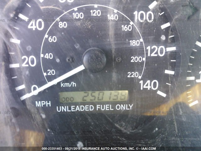 JT2BG22K0W0143756 - 1998 TOYOTA CAMRY CE/LE/XLE 白色 照片 7