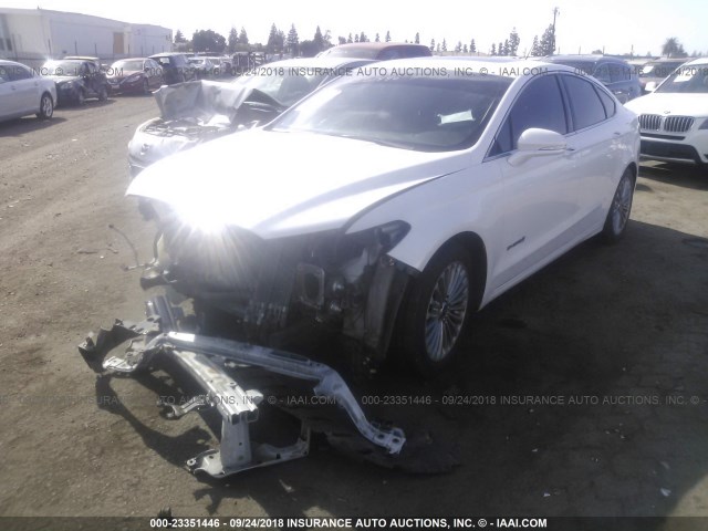 3FA6P0RU7ER112206 - 2014 FORD FUSION TITANIUM HEV WHITE photo 2