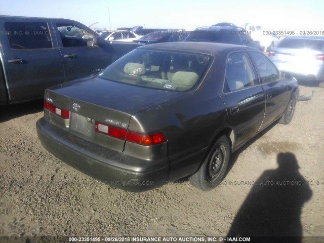 JT2BG22K6V0096263 - 1997 TOYOTA CAMRY LE/XLE GRAY photo 4
