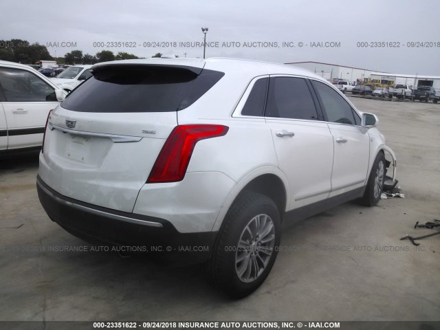 1GYKNBRS1HZ101219 - 2017 CADILLAC XT5 LUXURY WHITE photo 4