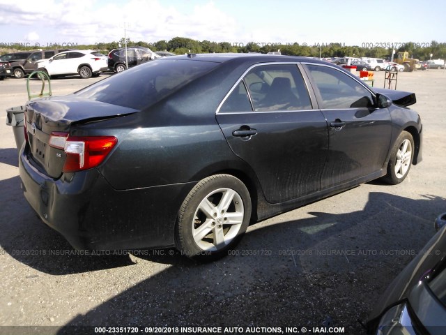 4T1BF1FK3CU511801 - 2012 TOYOTA CAMRY SE/LE/XLE 深蓝色 照片 4