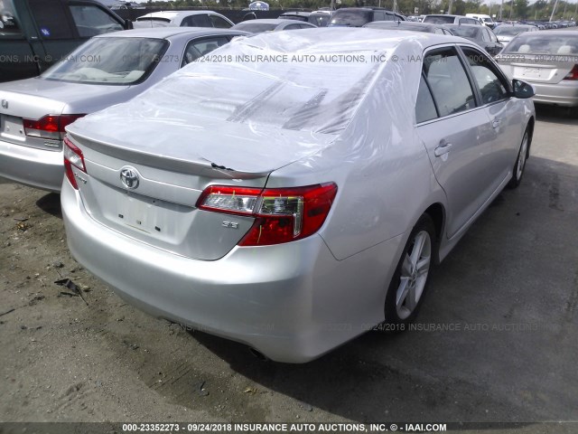 4T1BF1FK8DU223869 - 2013 TOYOTA CAMRY L/SE/LE/XLE Gümüş foto 4