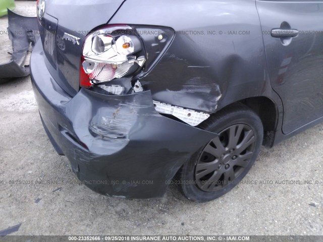 2T1KU4EE8BC542142 - 2011 TOYOTA COROLLA MATRIX  GRAY photo 6