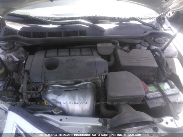 4T1BF3EK1BU712270 - 2011 TOYOTA CAMRY SE/LE/XLE ვერცხლისფერი ფოტო 10