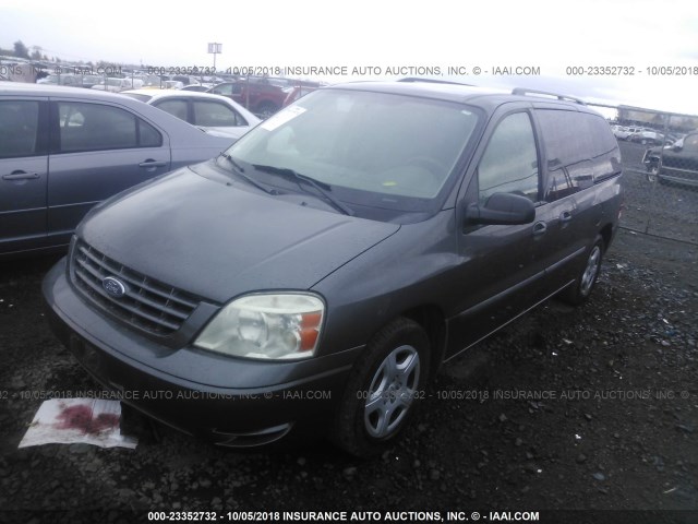 2FMZA51645BA63527 - 2005 FORD FREESTAR SE SILVER photo 2