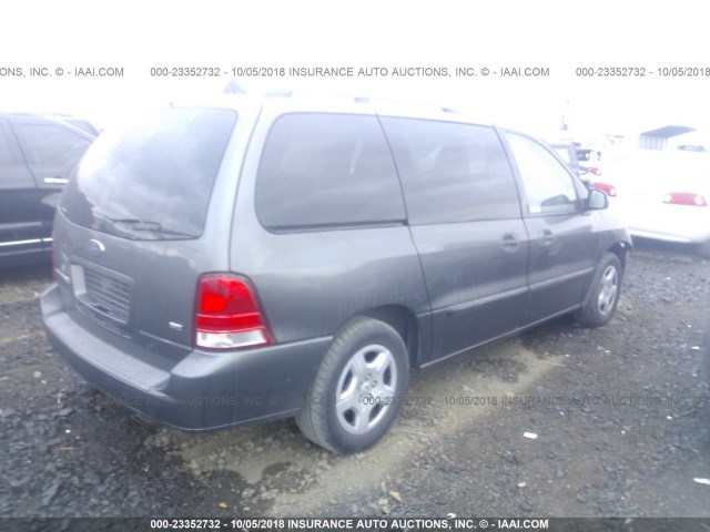 2FMZA51645BA63527 - 2005 FORD FREESTAR SE SILVER photo 4