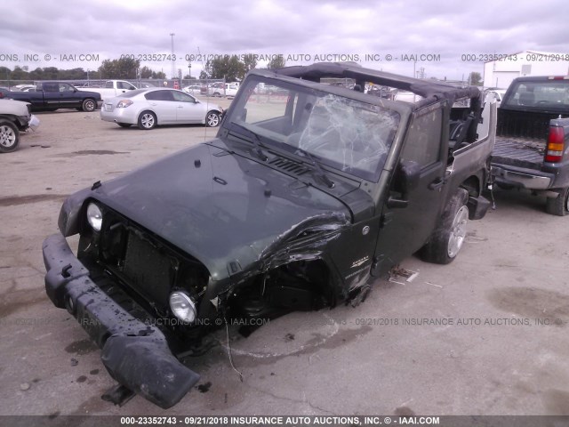 1J8FA54117L156184 - 2007 JEEP WRANGLER SAHARA GREEN photo 2