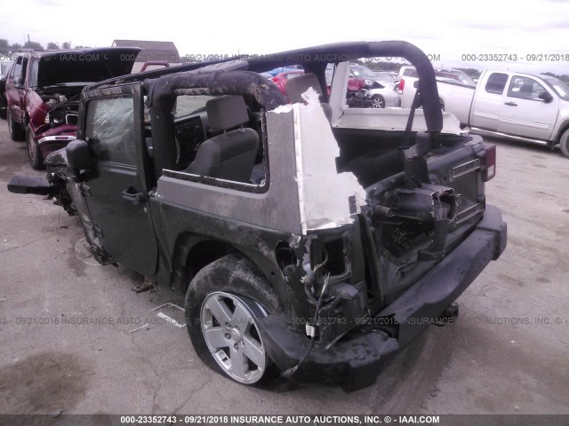 1J8FA54117L156184 - 2007 JEEP WRANGLER SAHARA GREEN photo 3