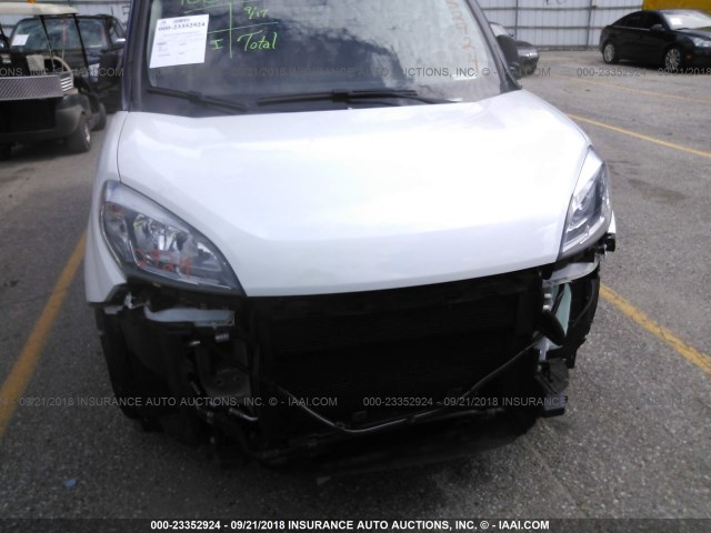 ZFBERFBT5G6C50675 - 2016 RAM PROMASTER CITY SLT 白色 照片 6