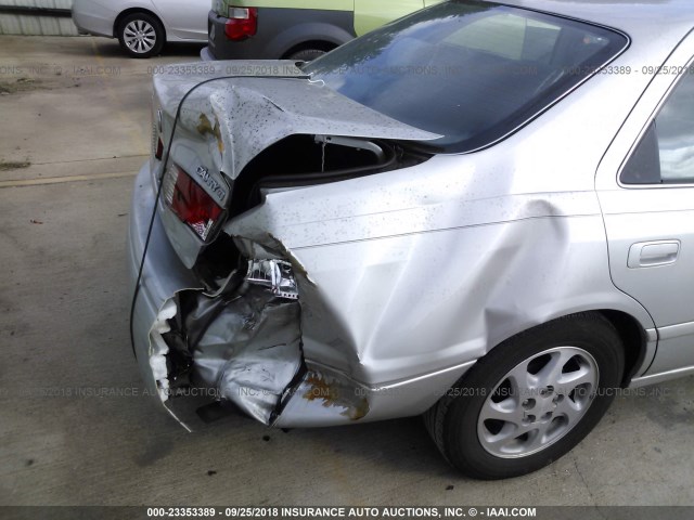 4T1BG22KX1U090262 - 2001 TOYOTA CAMRY CE/LE/XLE 银色 照片 6