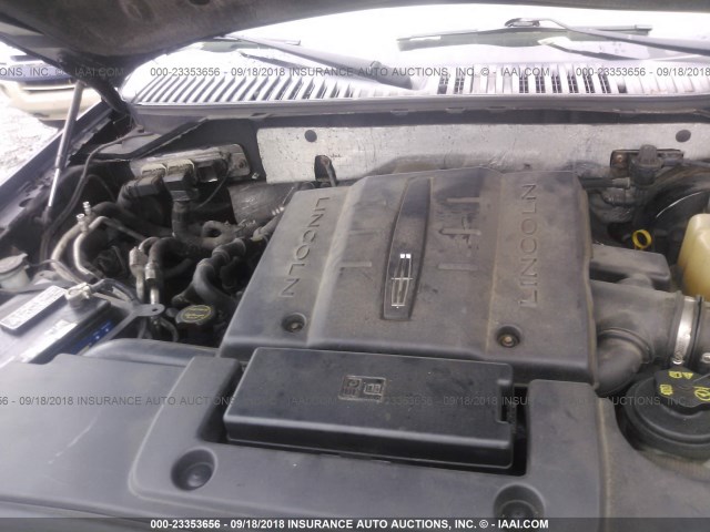 5LMFU28567LJ24799 - 2007 LINCOLN NAVIGATOR Czarny zdjęcie 10
