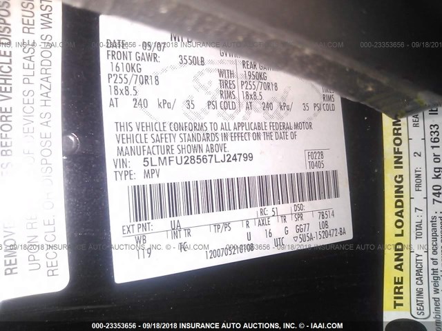 5LMFU28567LJ24799 - 2007 LINCOLN NAVIGATOR Czarny zdjęcie 9