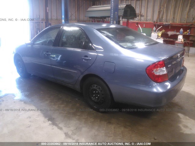 4T1BE30K03U658617 - 2003 TOYOTA CAMRY LE/XLE/SE Mavi foto 3