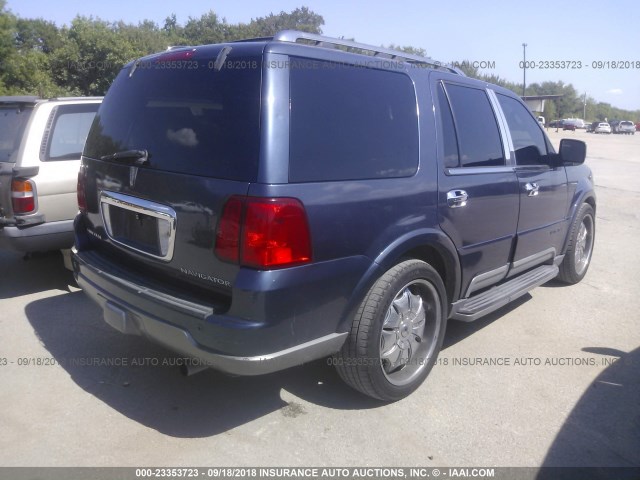 5LMFU27RX4LJ21680 - 2004 LINCOLN NAVIGATOR Blau Foto 4