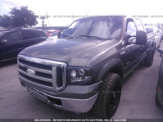 1FTSW20P85EB14290 - 2005 FORD F250 SUPER DUTY GRAY photo 2