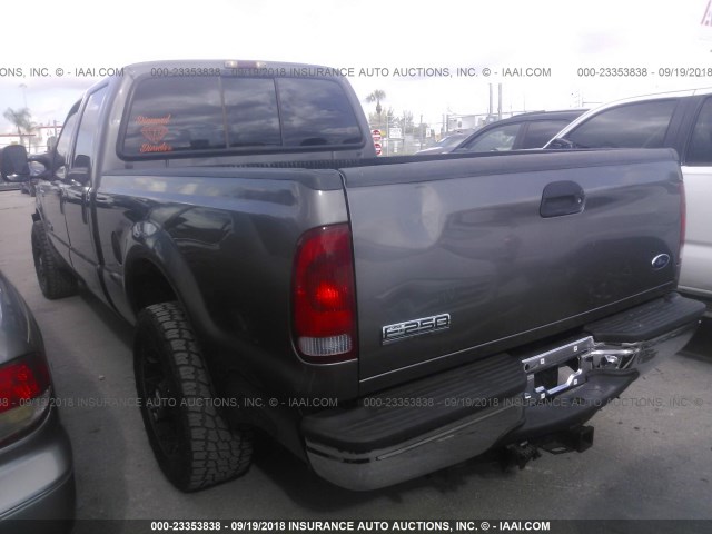 1FTSW20P85EB14290 - 2005 FORD F250 SUPER DUTY GRAY photo 3