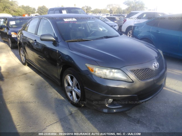 4T1BF3EK0AU069862 - 2010 TOYOTA CAMRY SE/LE/XLE GRAY photo 1