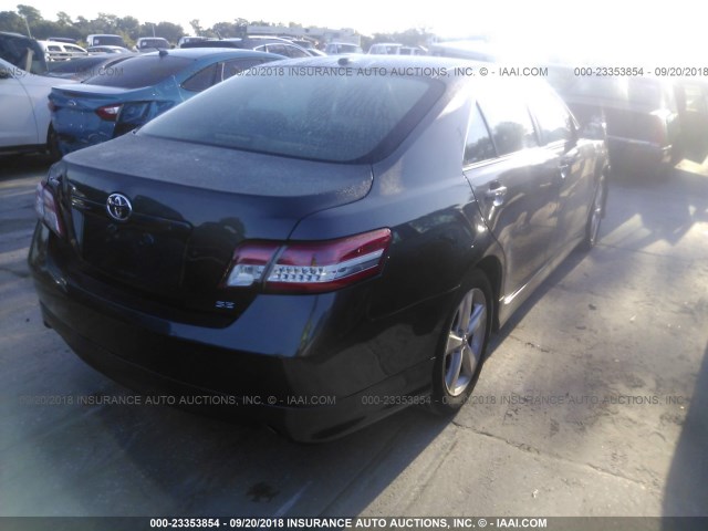 4T1BF3EK0AU069862 - 2010 TOYOTA CAMRY SE/LE/XLE GRAY photo 4