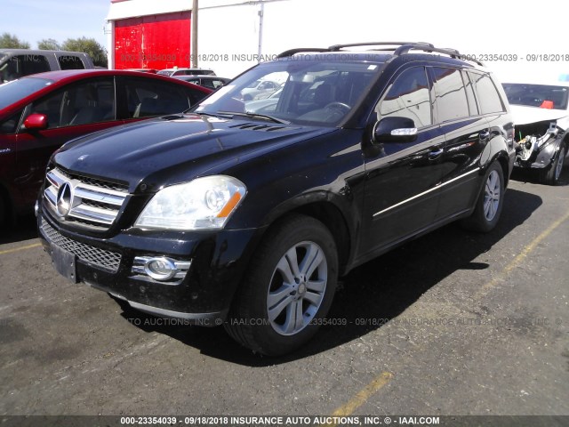 4JGBF71E28A297851 - 2008 MERCEDES-BENZ GL 450 4MATIC BLACK photo 2