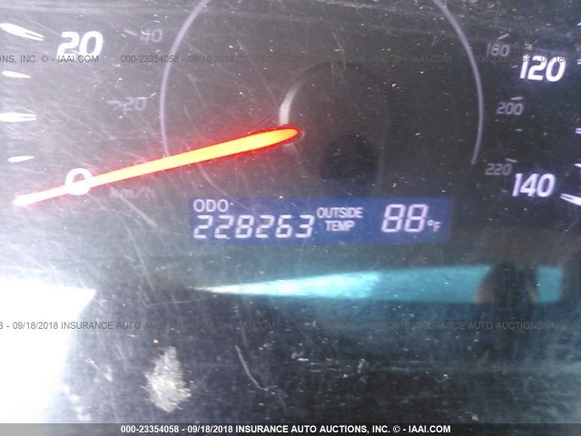 4T4BF3EK4AR065769 - 2010 TOYOTA CAMRY SE/LE/XLE ნაცრისფერი ფოტო 7