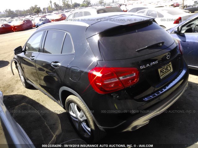 WDCTG4EB3FJ187032 - 2015 MERCEDES-BENZ GLA 250 BLACK photo 3