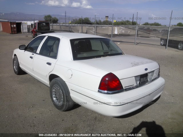 2FAHP74W34X180917 - 2004 FORD CROWN VICTORIA LX WHITE photo 3