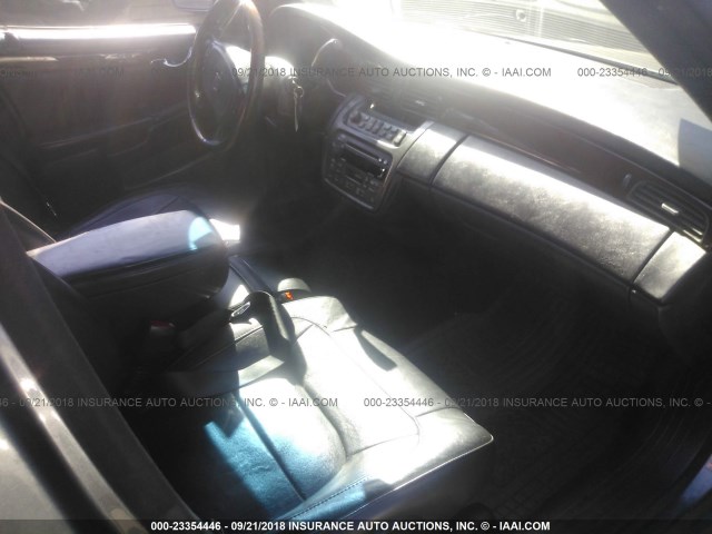 1G6KE57Y44U188820 - 2004 CADILLAC DEVILLE DHS GRAY photo 5