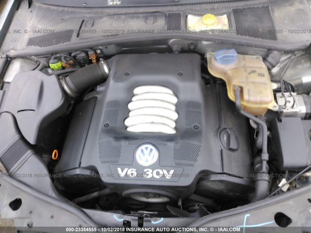 WVWRH63B22P341491 - 2002 VOLKSWAGEN PASSAT GLX BLACK photo 10