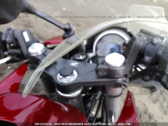 MLHMC4116B5000790 - 2011 HONDA CBR250 R RED photo 7