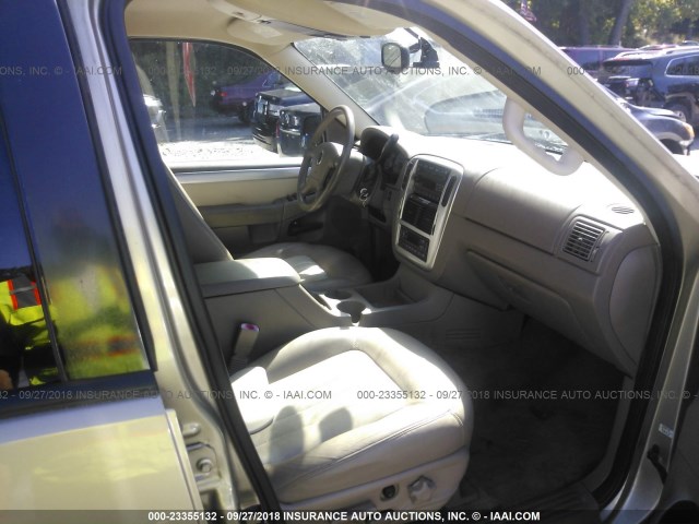 4M2ZU86W03ZJ10644 - 2003 MERCURY MOUNTAINEER  GOLD photo 5