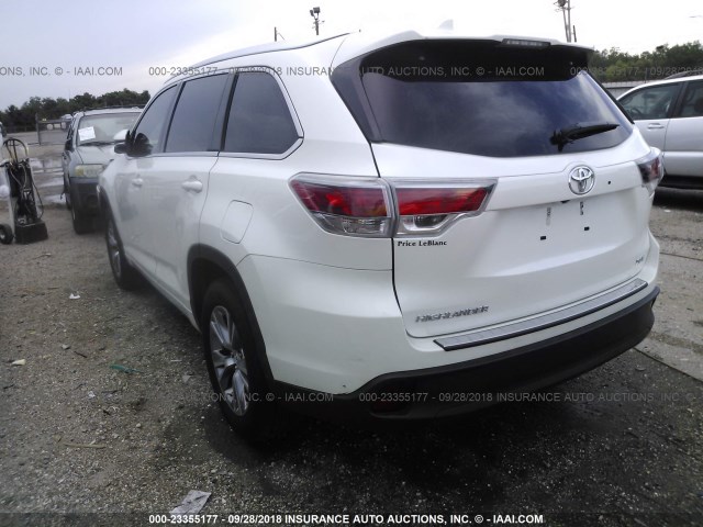 5TDKKRFH3FS105769 - 2015 TOYOTA HIGHLANDER XLE თეთრი ფოტო 3