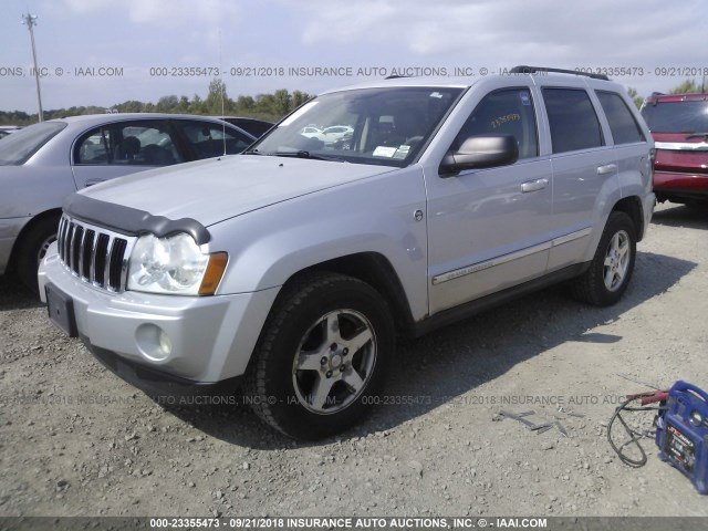 1J8HR582X7C524852 - 2007 JEEP GRAND CHEROKEE LIMITED SILVER photo 2