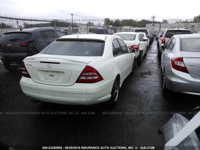 WDBRF52H36F746467 - 2006 MERCEDES-BENZ C GENERATION 2006 230 WHITE photo 4