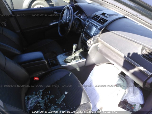 4T1BF1FK5EU331948 - 2014 TOYOTA CAMRY L/SE/LE/XLE 黑色 照片 5