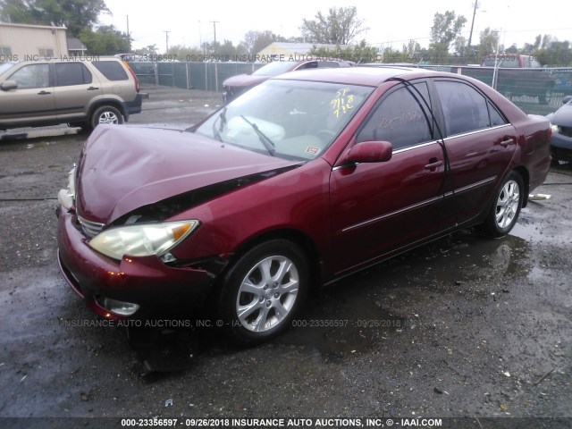 4T1BF32K85U095183 - 2005 TOYOTA CAMRY LE/XLE/SE Qırmızı foto 2