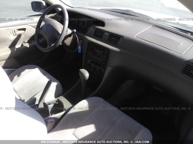 JT2BG22K7X0300278 - 1999 TOYOTA CAMRY LE/XLE 棕色 照片 5