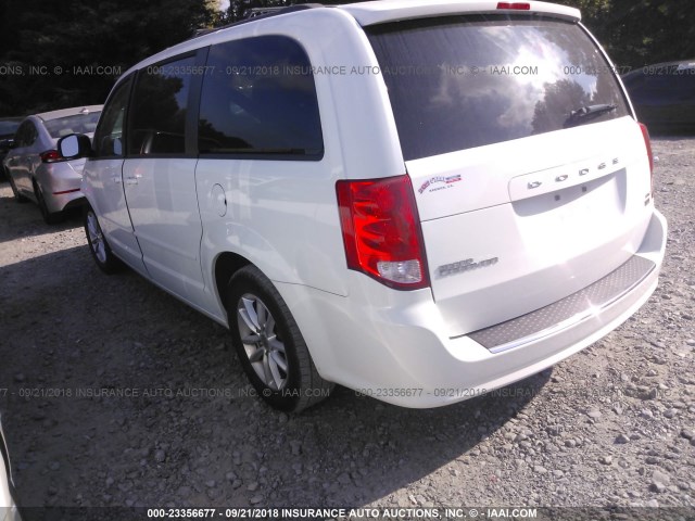 2C4RDGCG1GR324118 - 2016 DODGE GRAND CARAVAN SXT WHITE photo 3