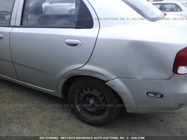 KL1TJ52624B233467 - 2004 CHEVROLET AVEO LS SILVER photo 6