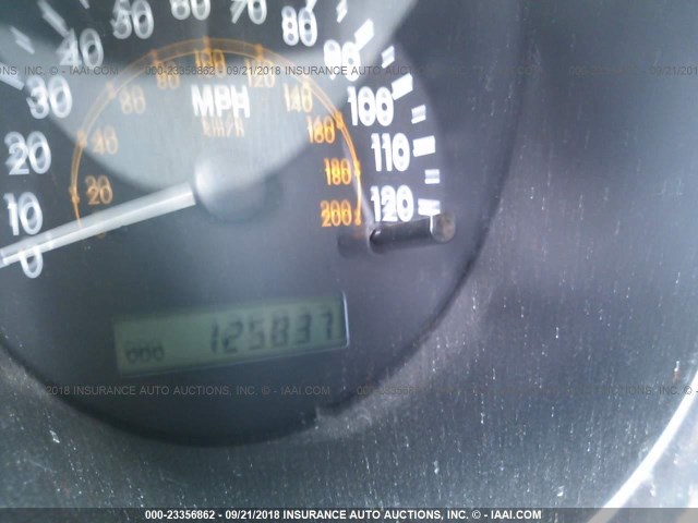 KL1TJ52624B233467 - 2004 CHEVROLET AVEO LS SILVER photo 7